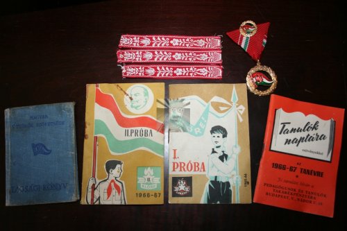 Úttörő Próba könyvek, Naptár etc.